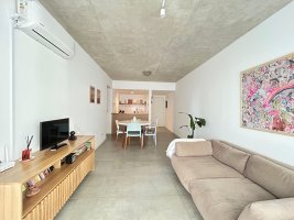 Sale Apartment 3 Rooms with Amenities – Category Seller Lopez