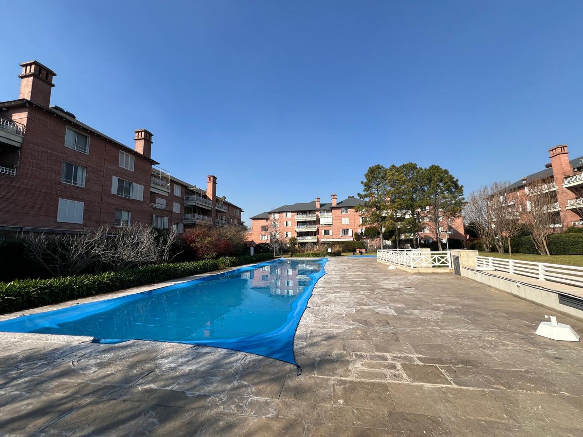 Venta Depto 3 Amb Cochera Jardines De San Isidro