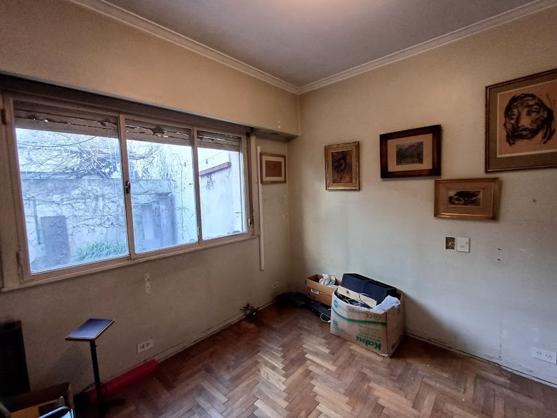 Venta Casa 7amb. Jardin Vicente Lopez APTOCREDITO