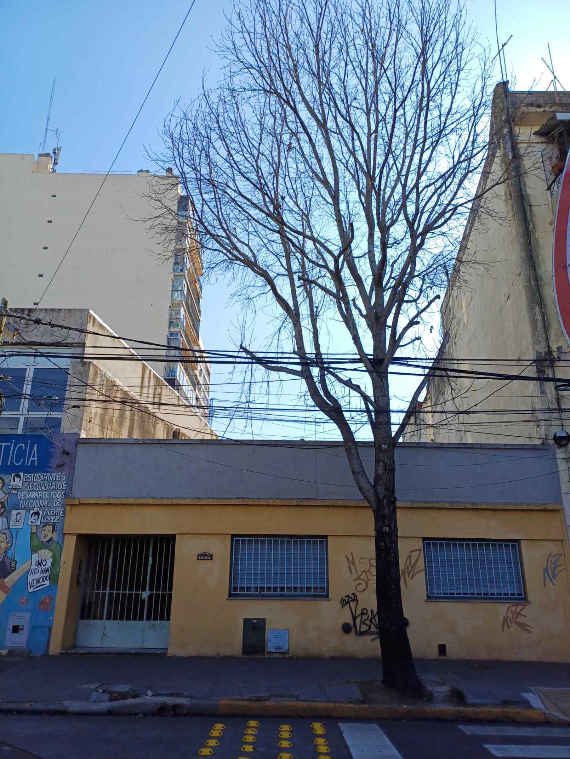 Venta Casa 7amb. Jardin Vicente Lopez APTOCREDITO