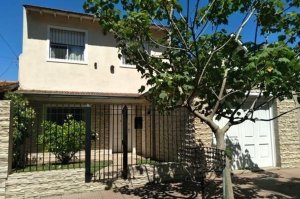 5-Room House for Sale, Beccar San Isidro