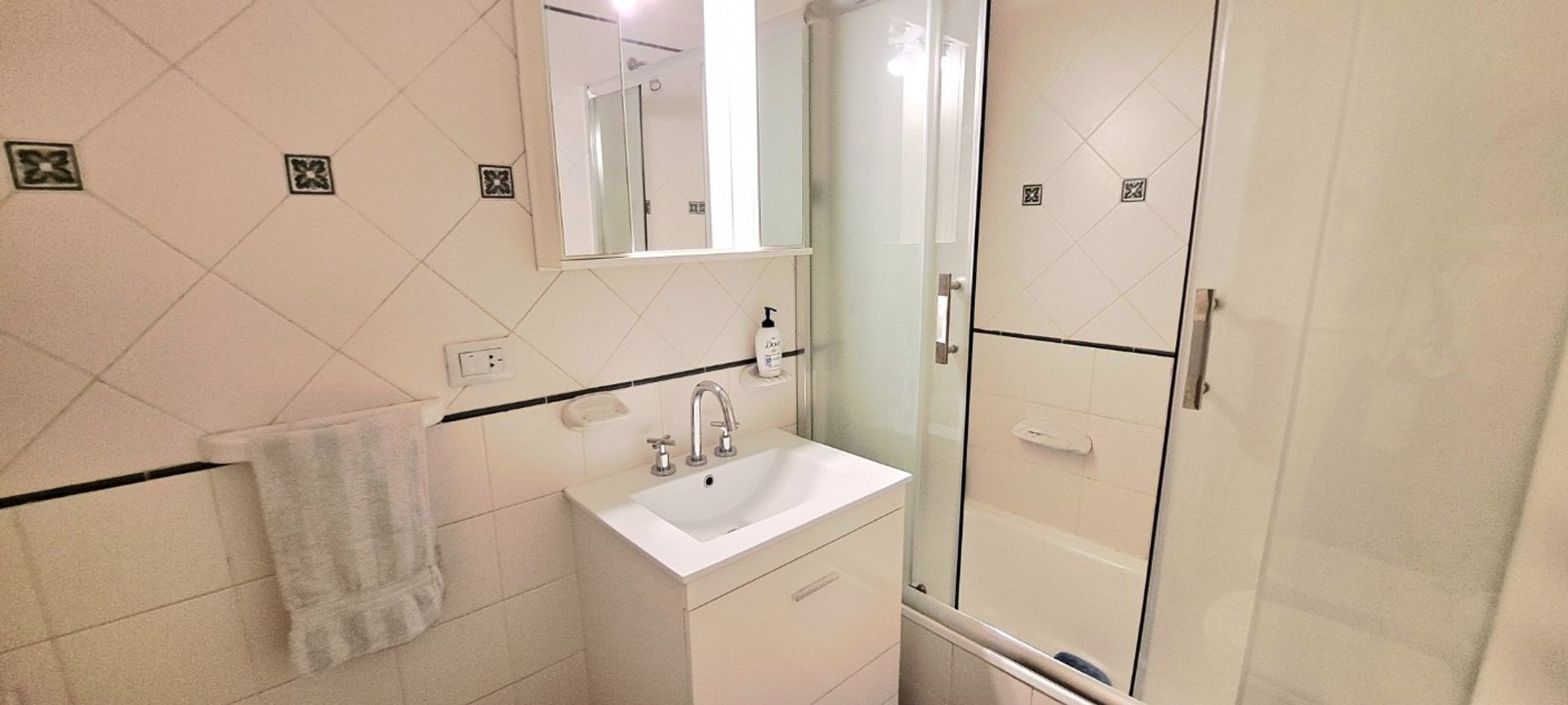 Venta casa 2 dormitorios jardin con escritorio