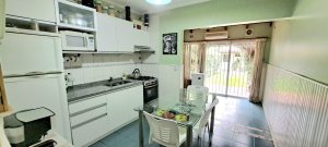 Venta casa 2 dormitorios jardin con escritorio