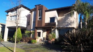 Venta Casa APTO CREDITO Sta Catalina, Villanueva