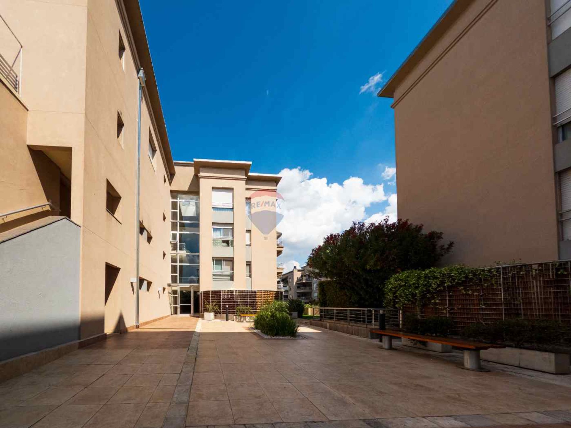 Venta Depto 3 amb Jardines de San Isidro AptoCréd.