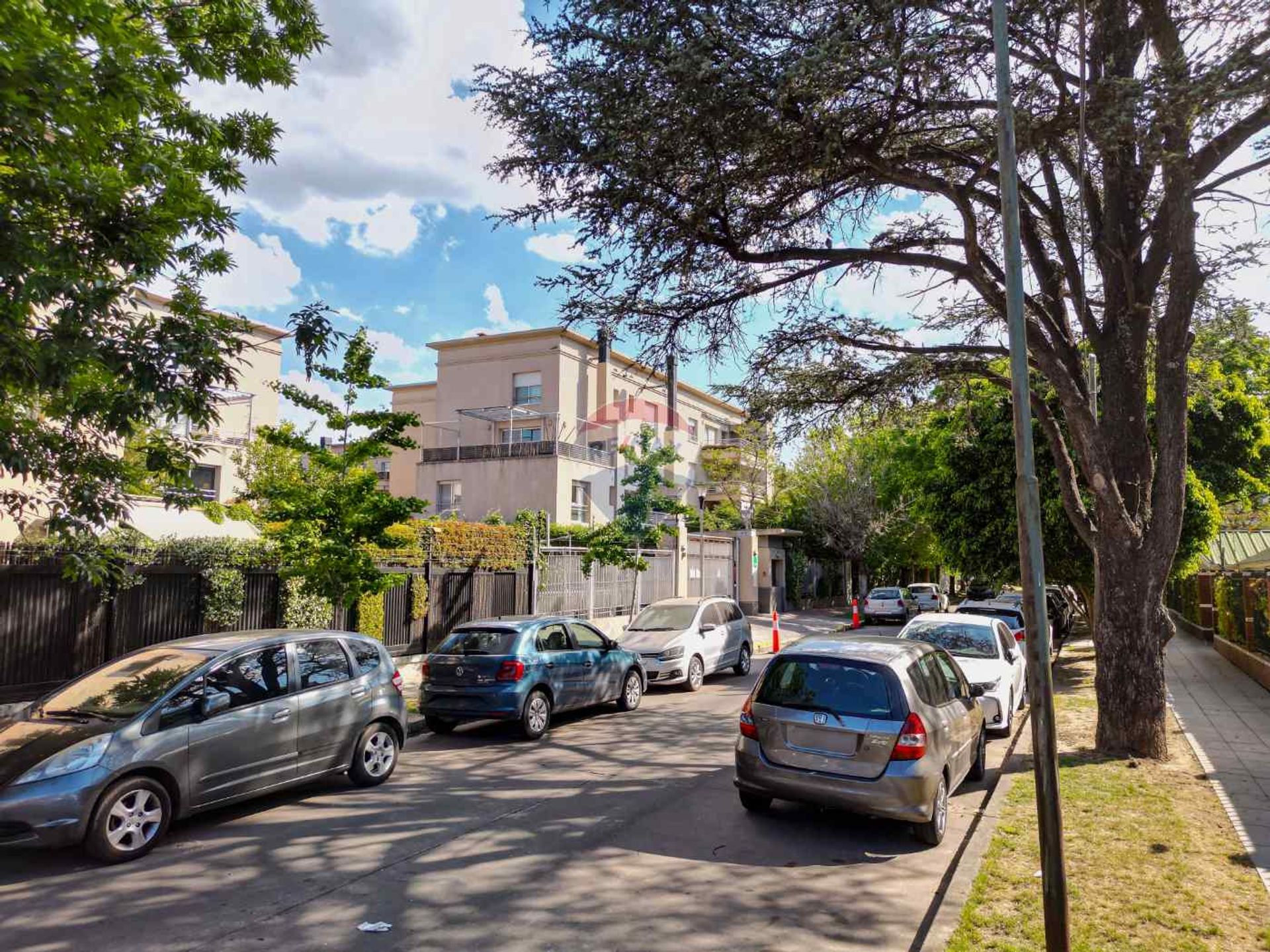 Venta Depto 3 amb Jardines de San Isidro AptoCréd.
