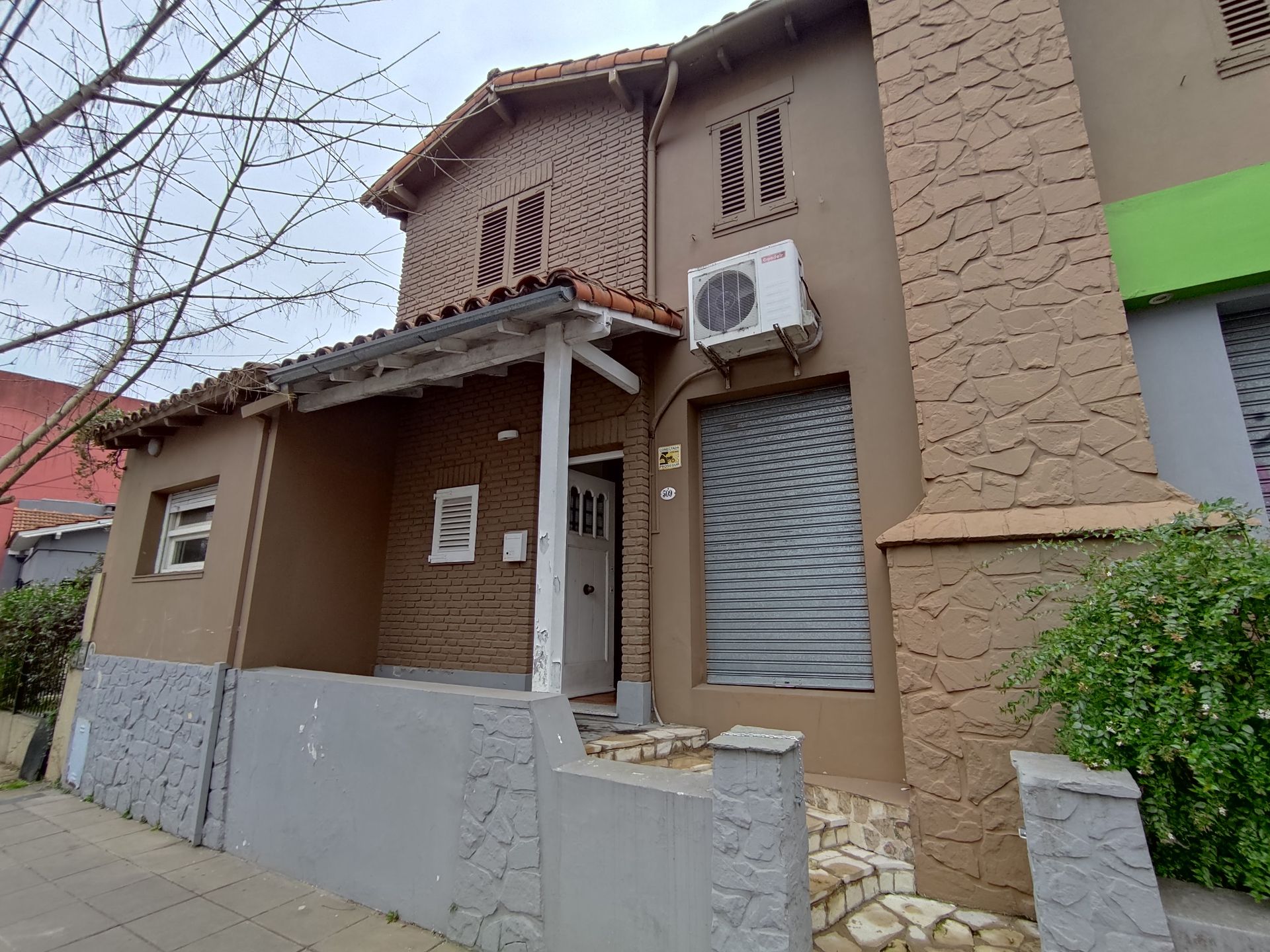 House for Sale – 7 rooms – San Isidro tribunales – 255 square meters