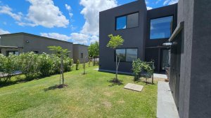 Casa venta barrio san gabriel a agua apto credito