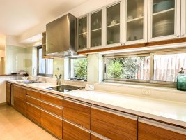 House for sale: 5 rooms in gated community Villa Pacheco