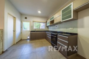 Venta Ph En Olivos 4 Amb. Con Cochera Y Jardin