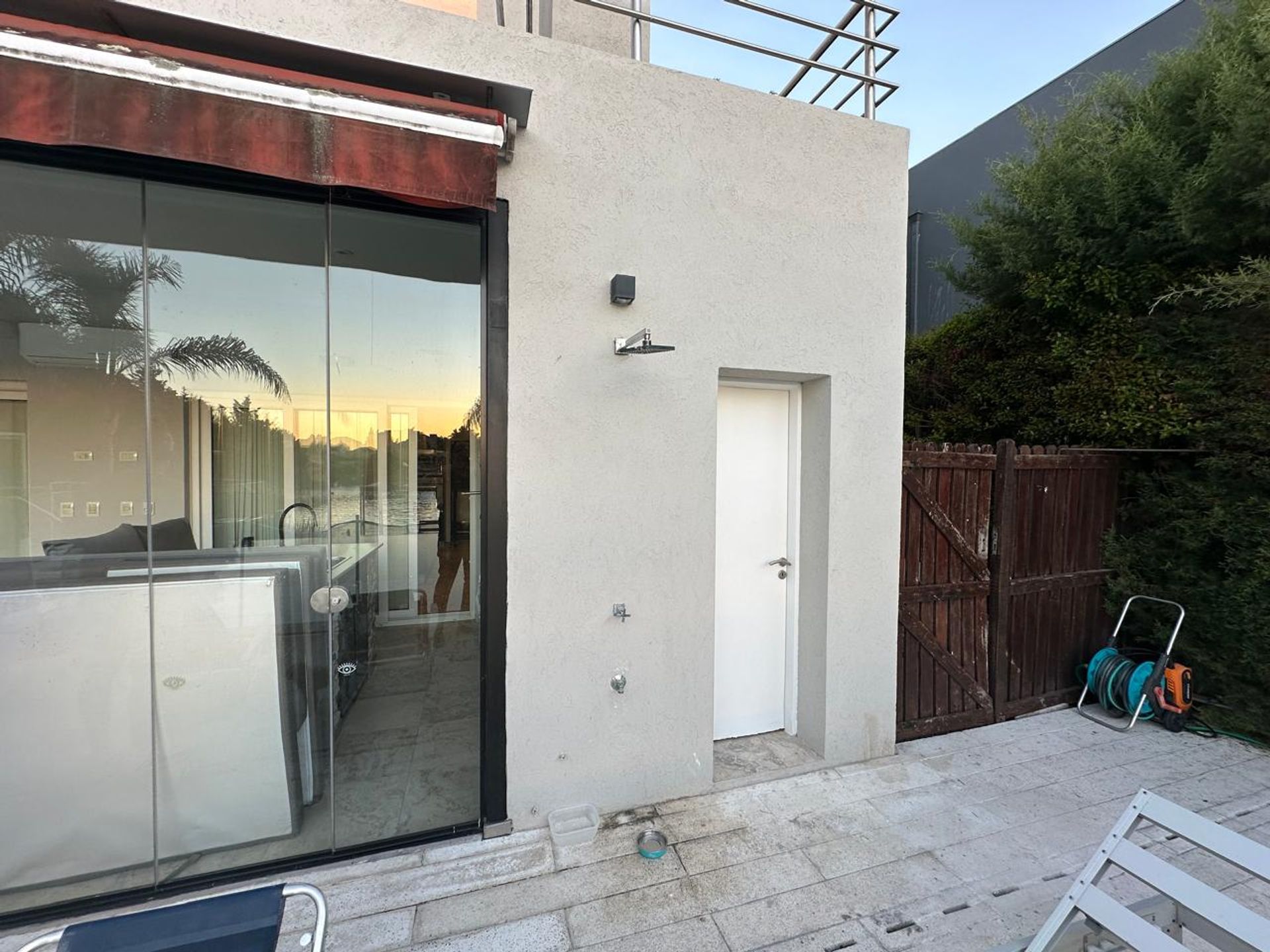 CASA EN SAN ISIDRO LABRADOR A la laguna c amarra