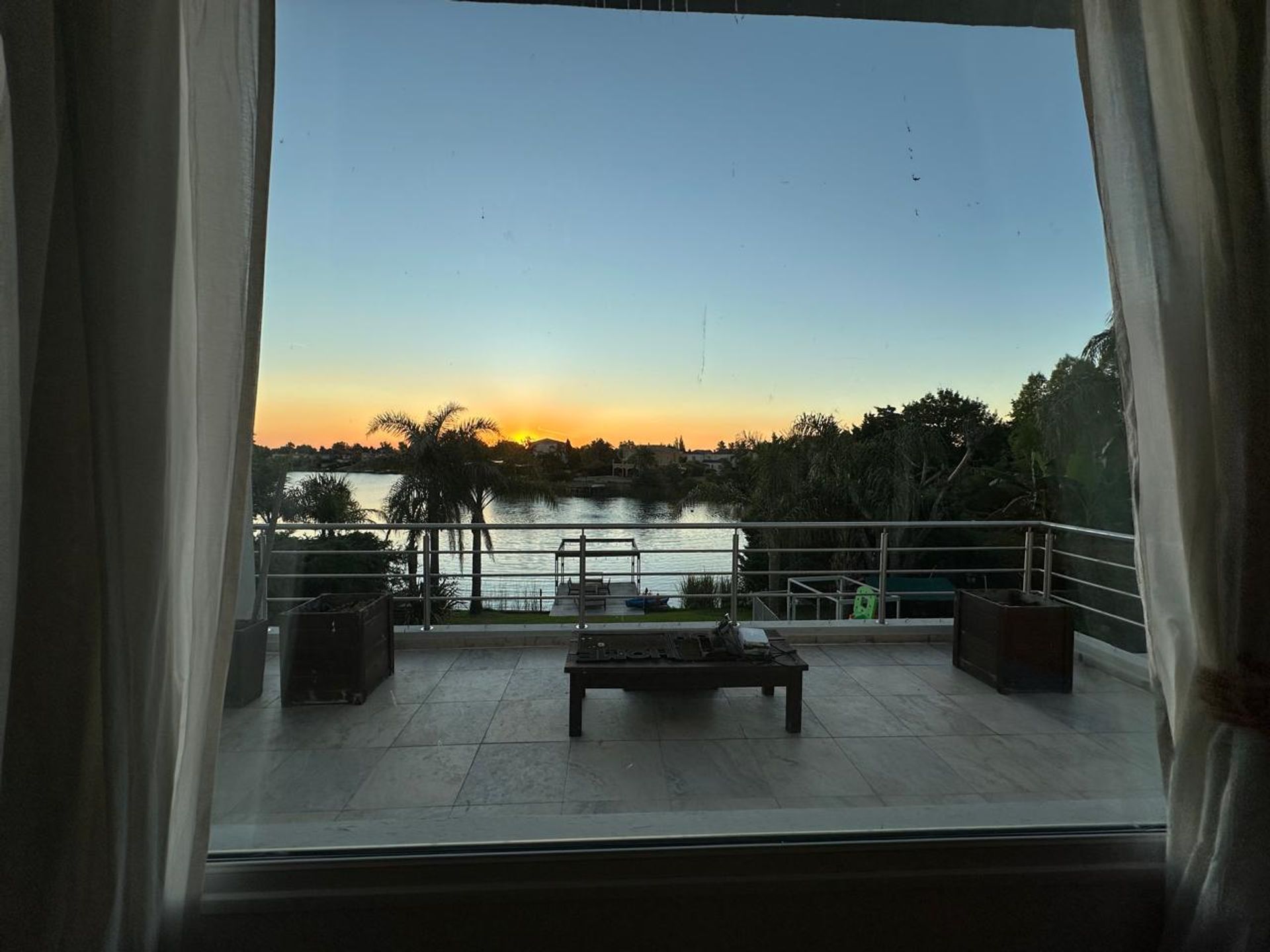 CASA EN SAN ISIDRO LABRADOR A la laguna c amarra