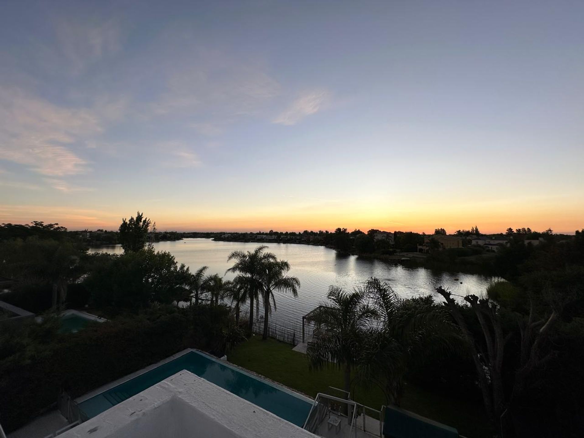 CASA EN SAN ISIDRO LABRADOR A la laguna c amarra