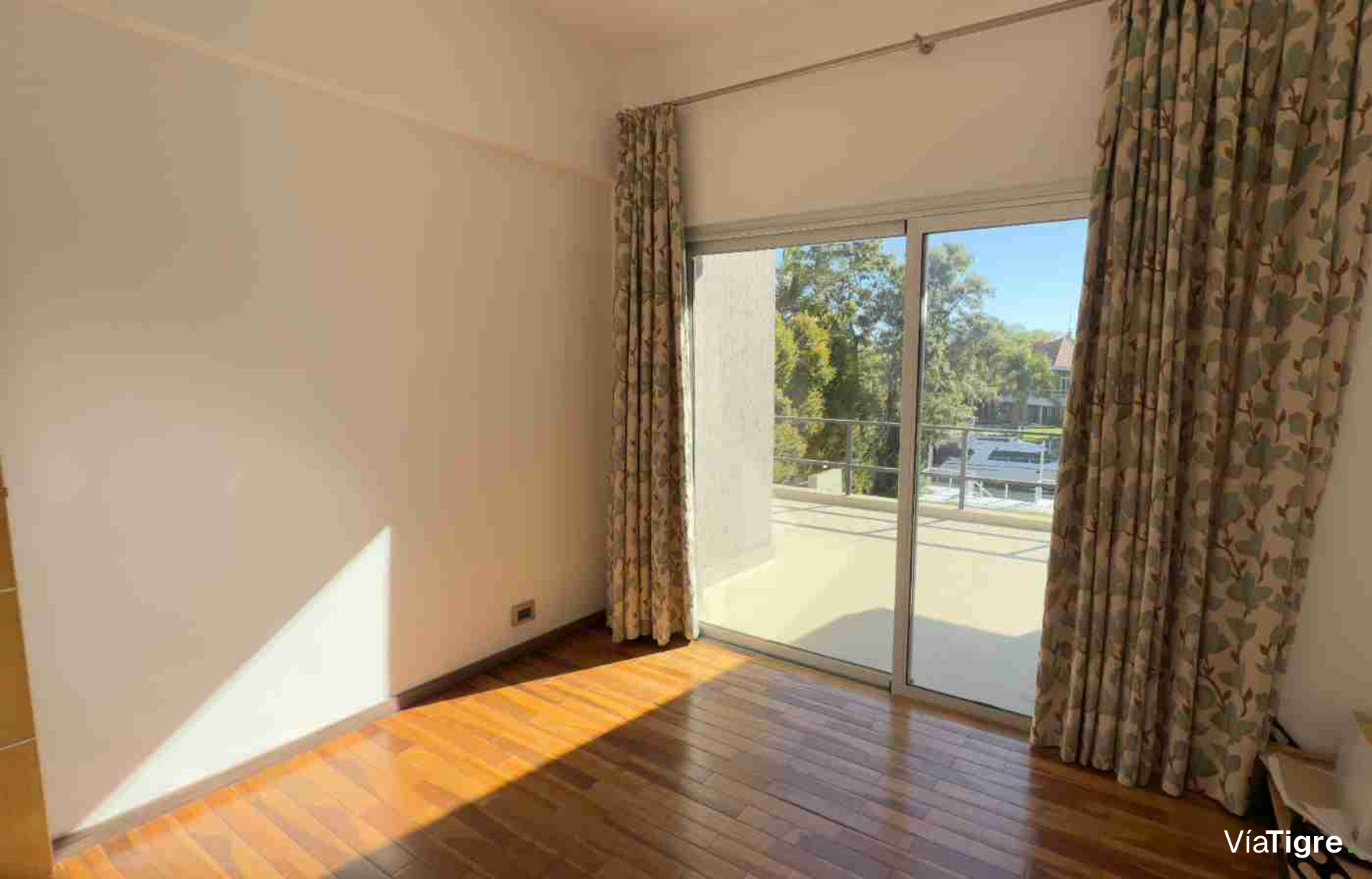 Venta Casa 6 amb al RIO c/amarra Boatcenter Tigre