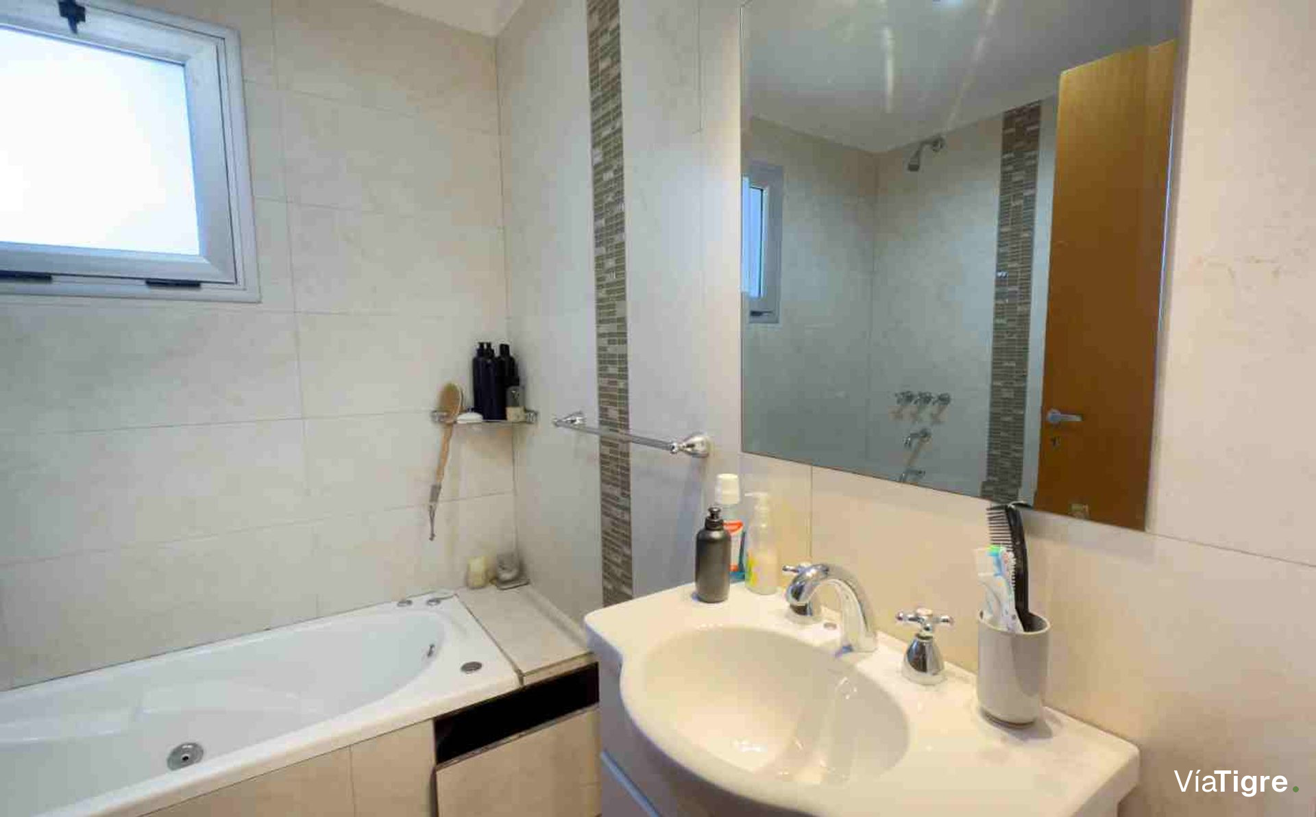 Venta Casa 6 amb al RIO c/amarra Boatcenter Tigre