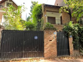 Casa En Venta 4 Dormitorios Cochera Vte Lopez