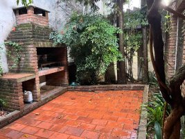 Casa En Venta 4 Dormitorios Cochera Vte Lopez