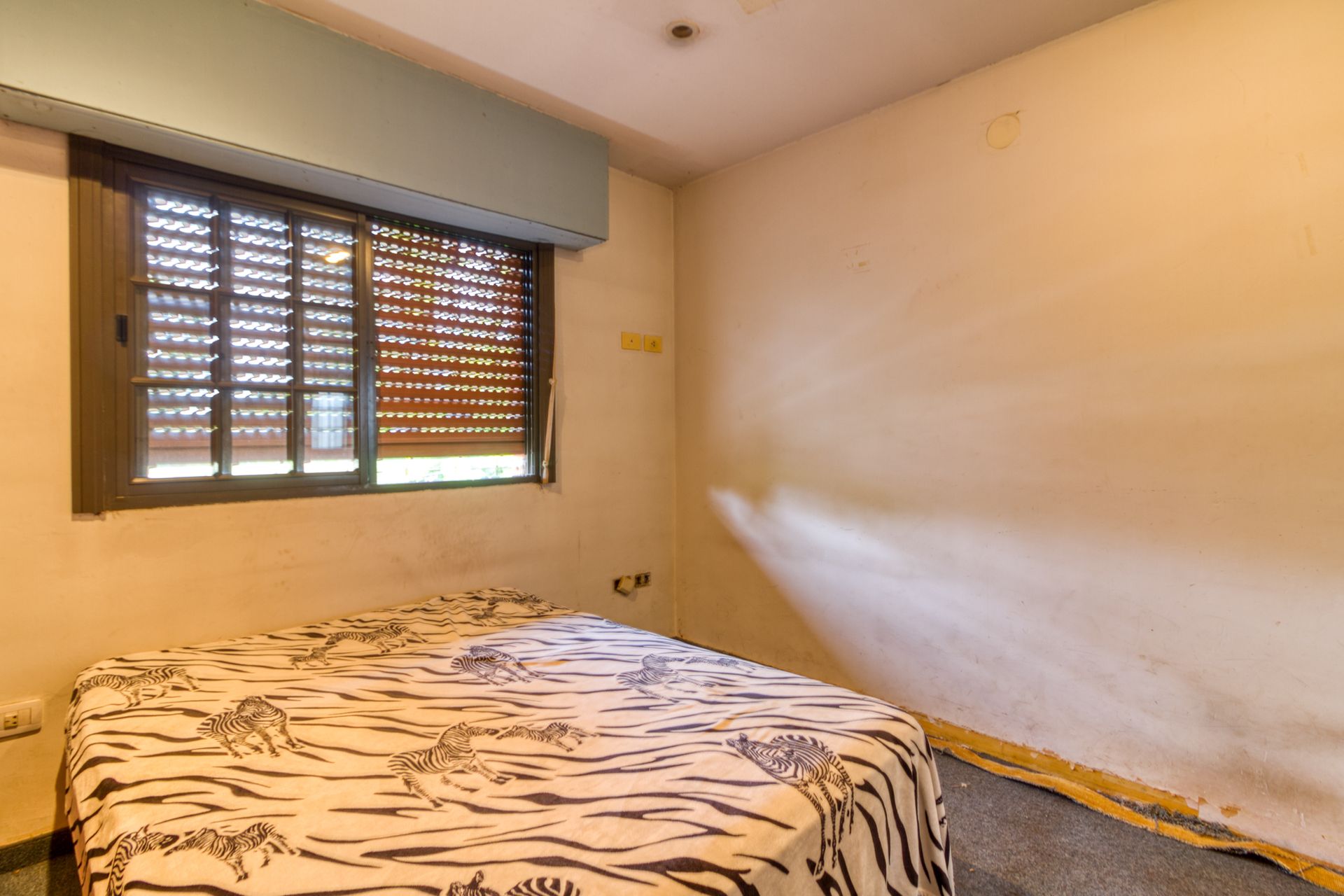 VENTA CASA 4 amb + casa 3 amb c/ jardín-terrazas