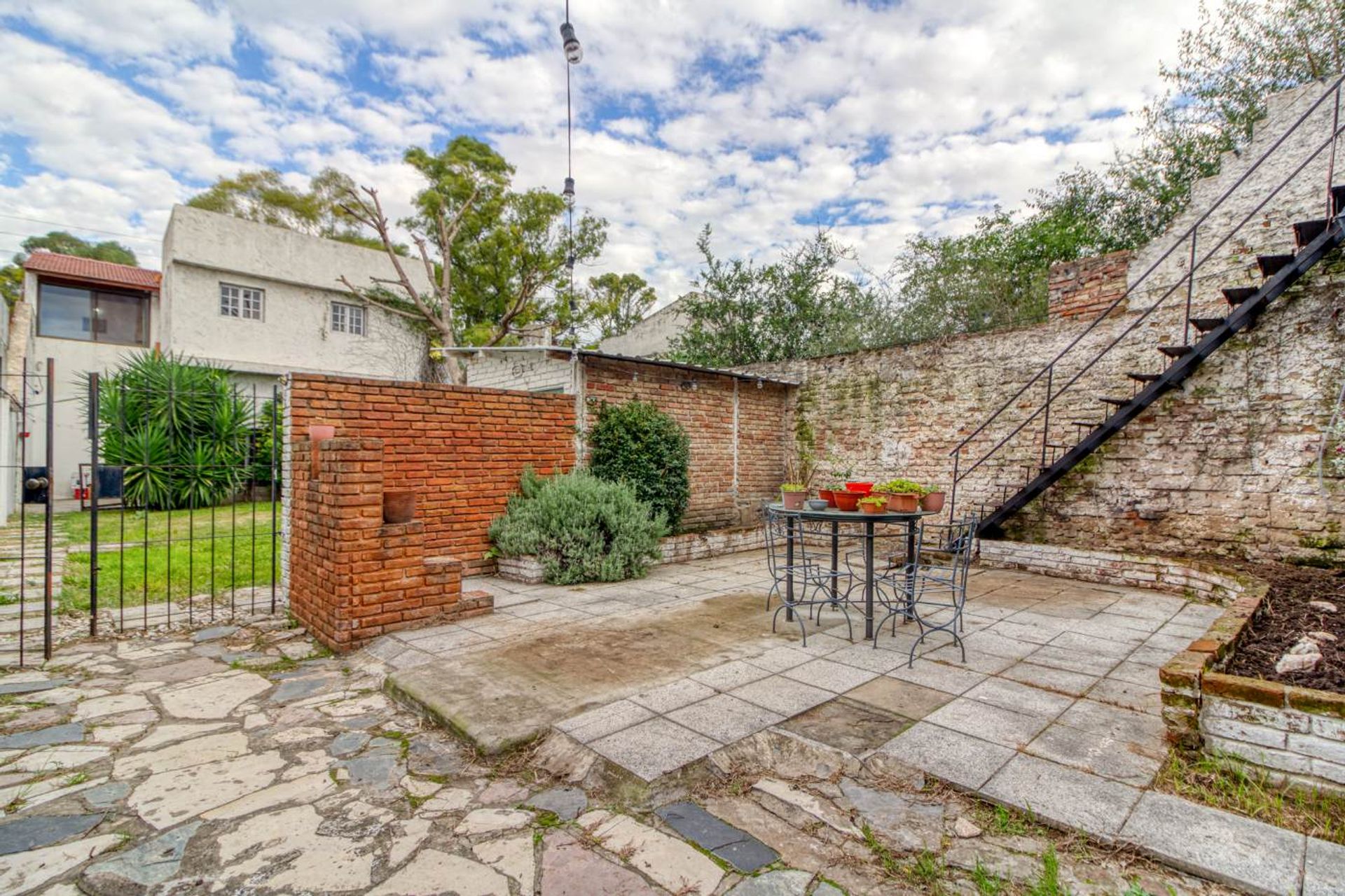 VENTA CASA 4 amb + casa 3 amb c/ jardín-terrazas