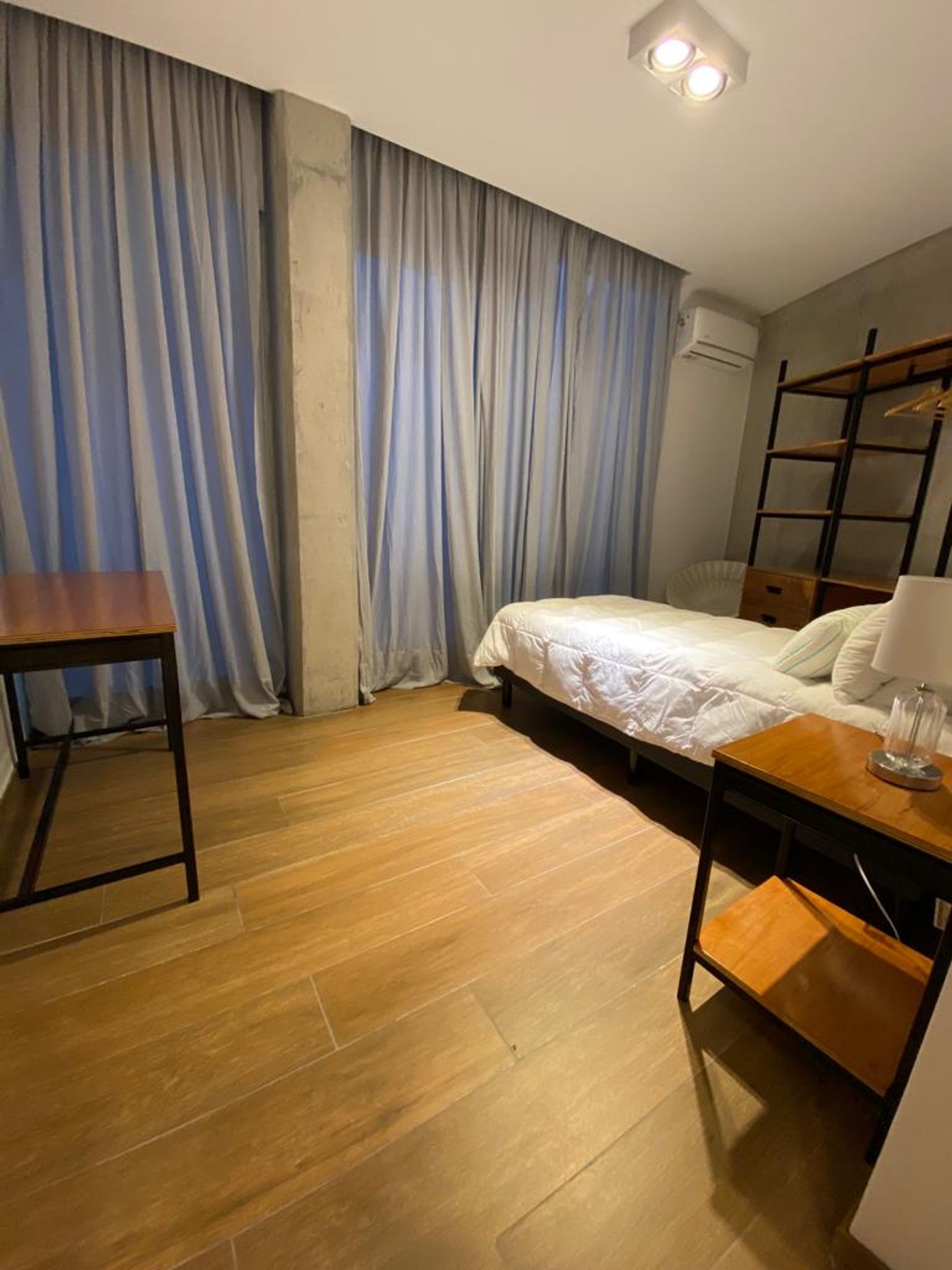 Venta Casa 5 Amb. Om Punta Chica Con Cochera