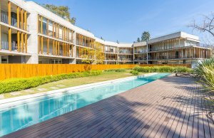 Venta Casa 5 Amb. Om Punta Chica Con Cochera