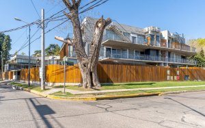 Venta Casa 5 Amb. Om Punta Chica Con Cochera
