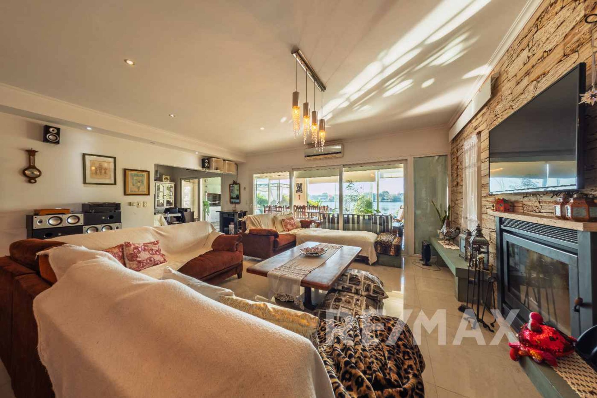 Venta Casa San isidro Labrador a la laguna amarra