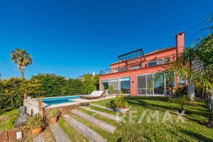 Venta Casa San isidro Labrador a la laguna amarra