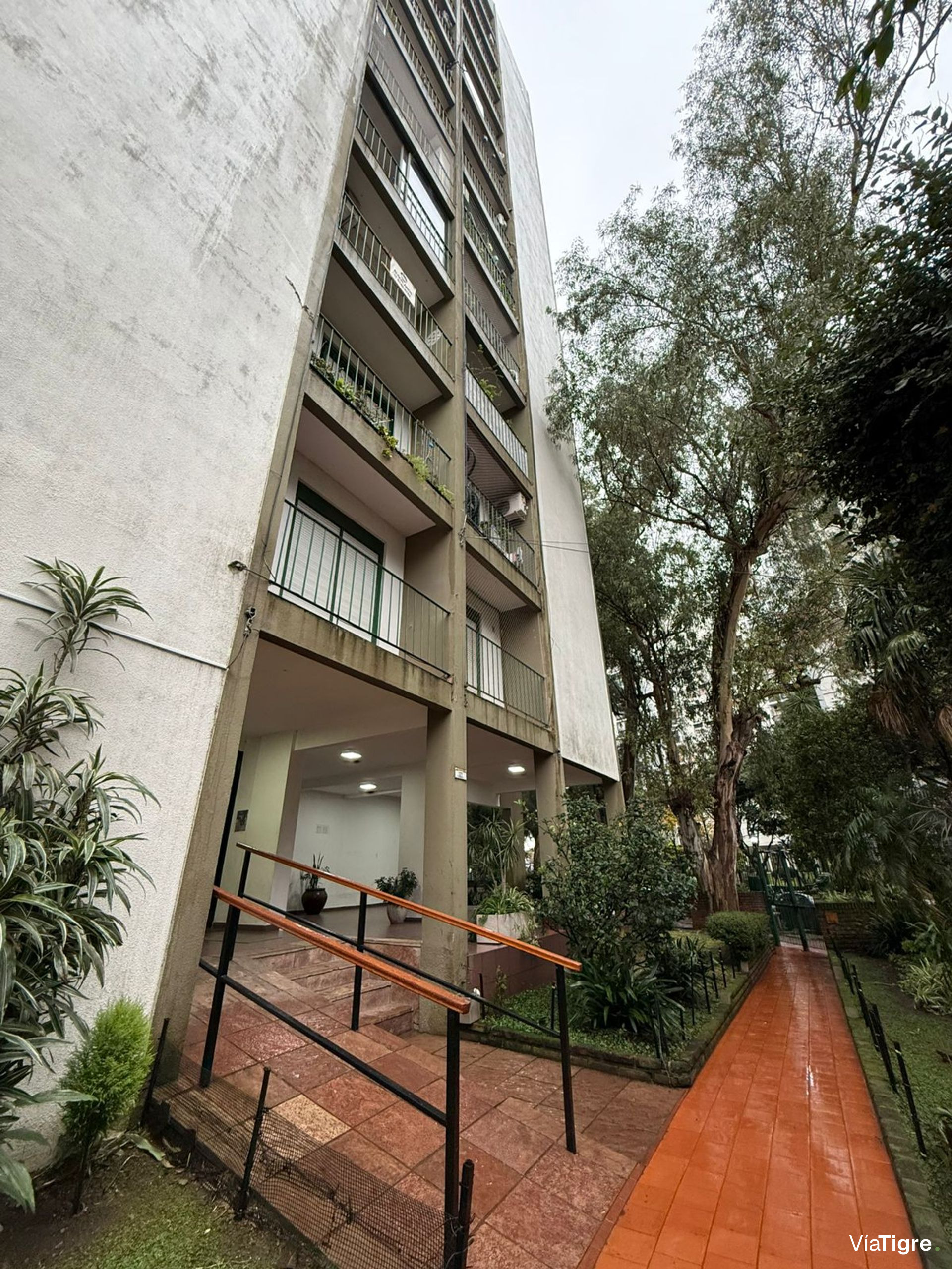 Venta Depto 3 Amb Con Balcón Vista Al Río