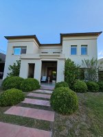 House for sale in San Isidro Labrador with fence