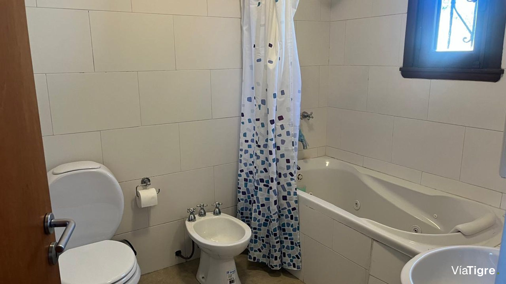 Casa c Jardín y play room– V. López, Florida