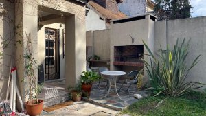 Casa c Jardín y play room– V. López, Florida