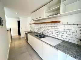 Sale of 3-room property with covered garage and garden, Altos de Benavidez