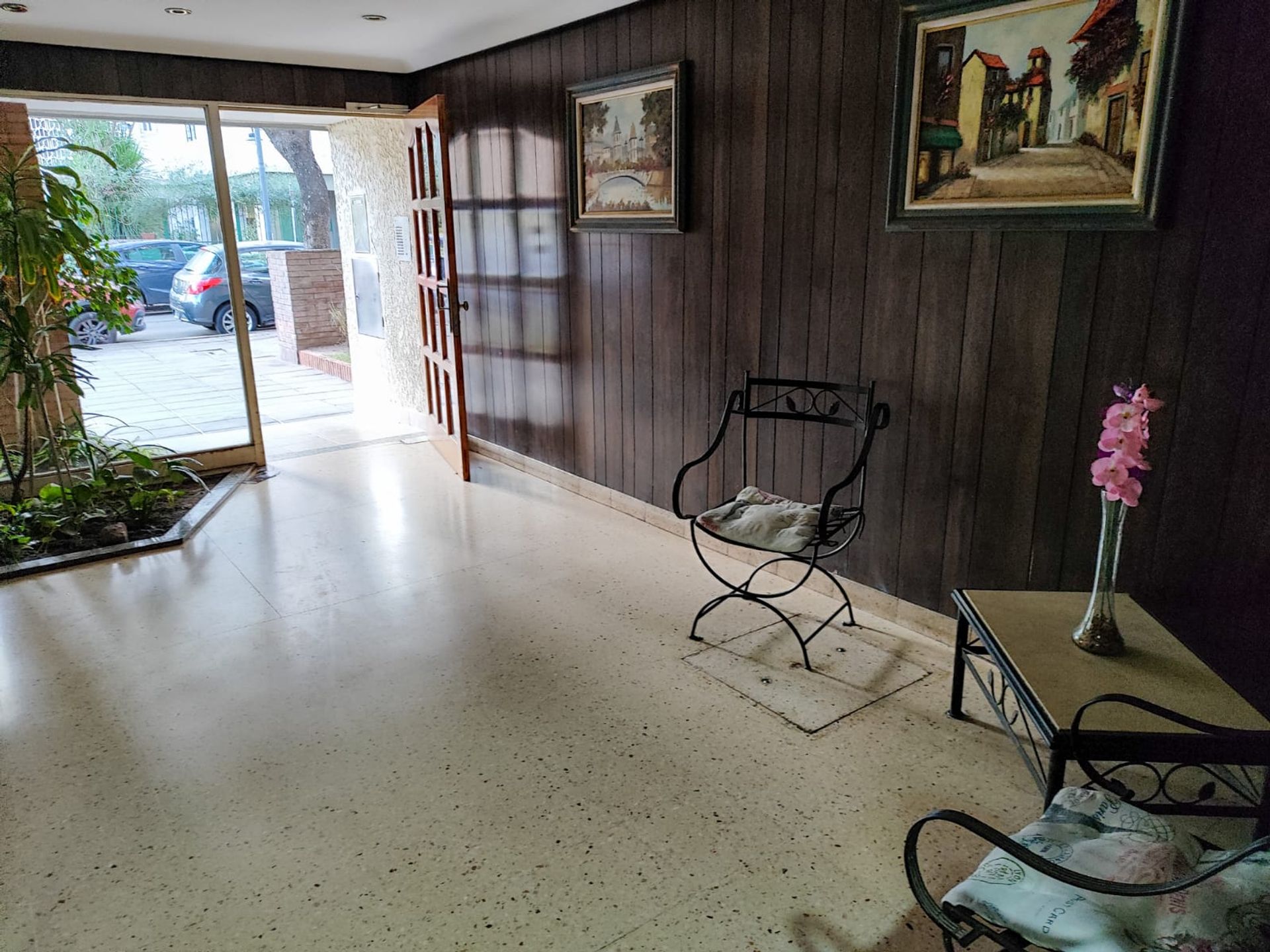 Venta De Departamento 3 Amb C/Cochera Vte Lopez