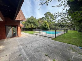 Casa en Venta barrio Las Glorias 4Amb