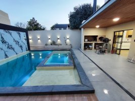 4-Room House for Sale in Pacheco with Pool and Barbecue