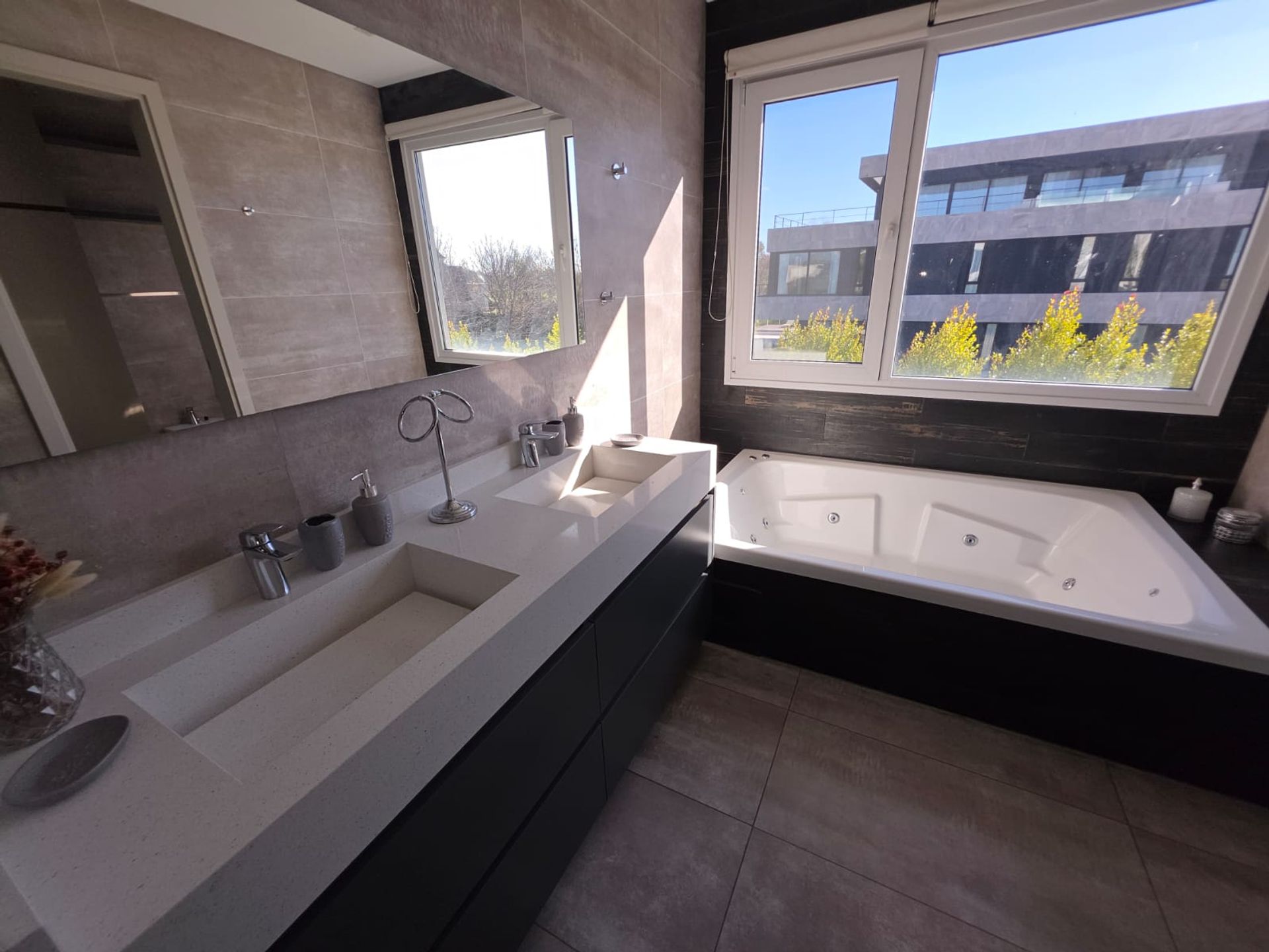 Alq Casa 8 Amb Yacht Amoblada Piscina Amarra