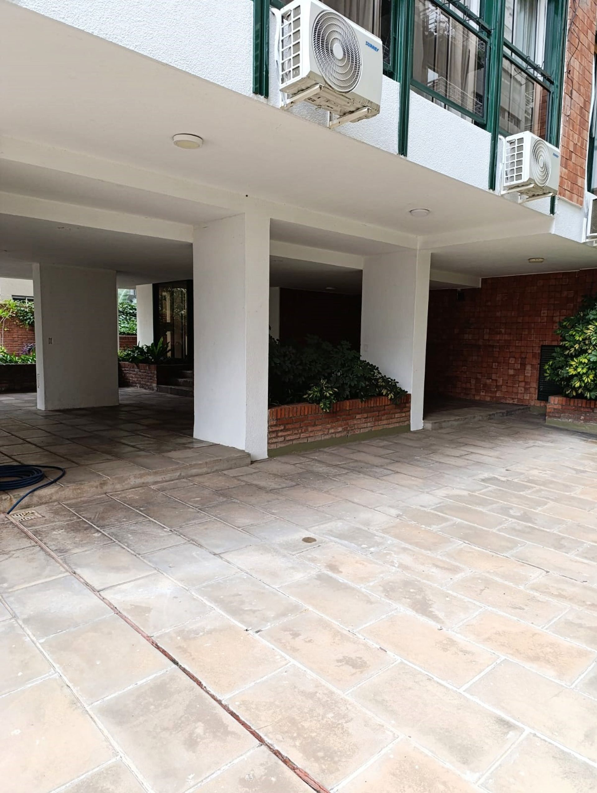 Dpto 4 amb Semipiso 124m2 c/coch en LA ISLA OLIVOS