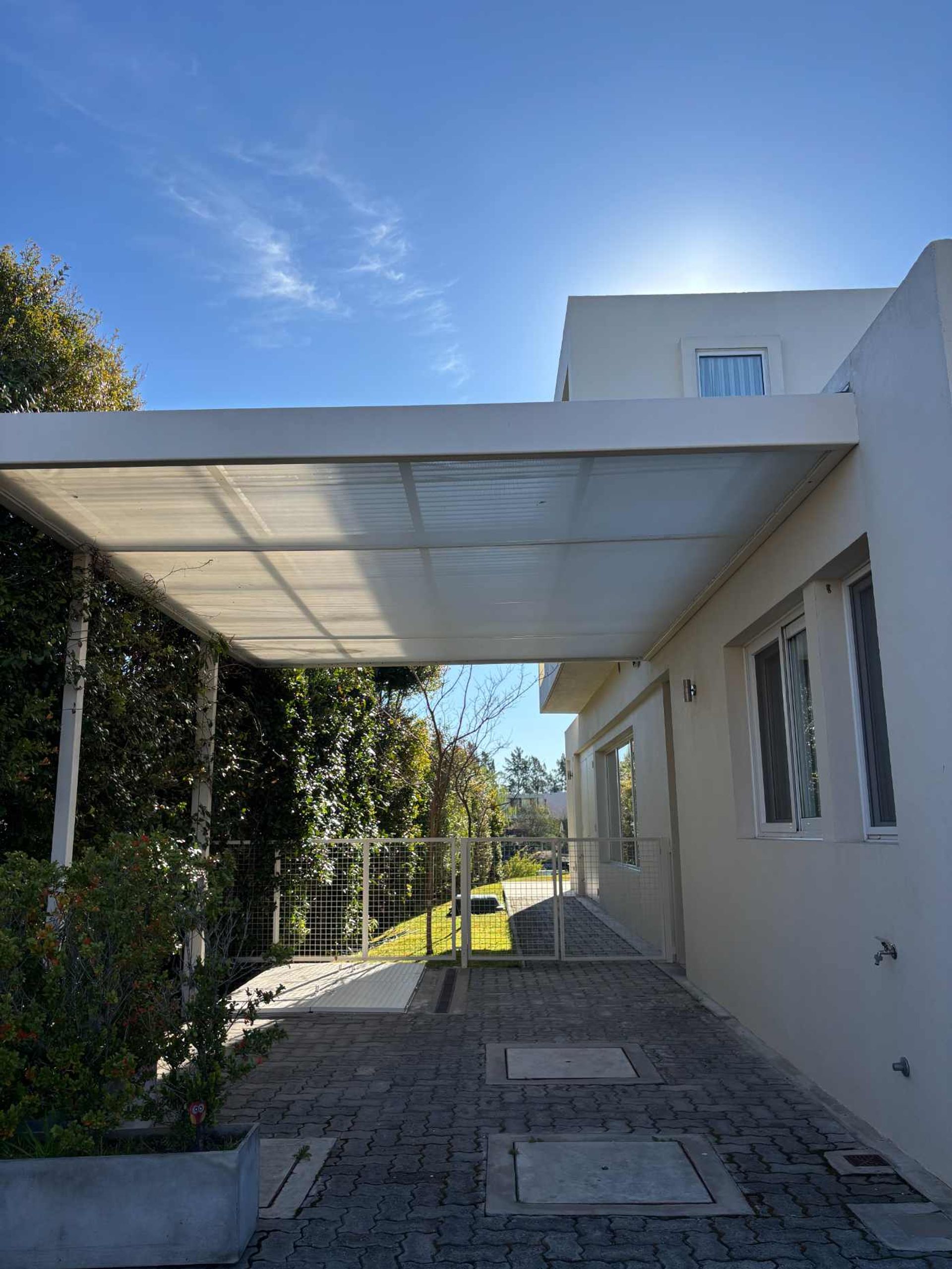 Venta Casa a la Laguna en Albanueva