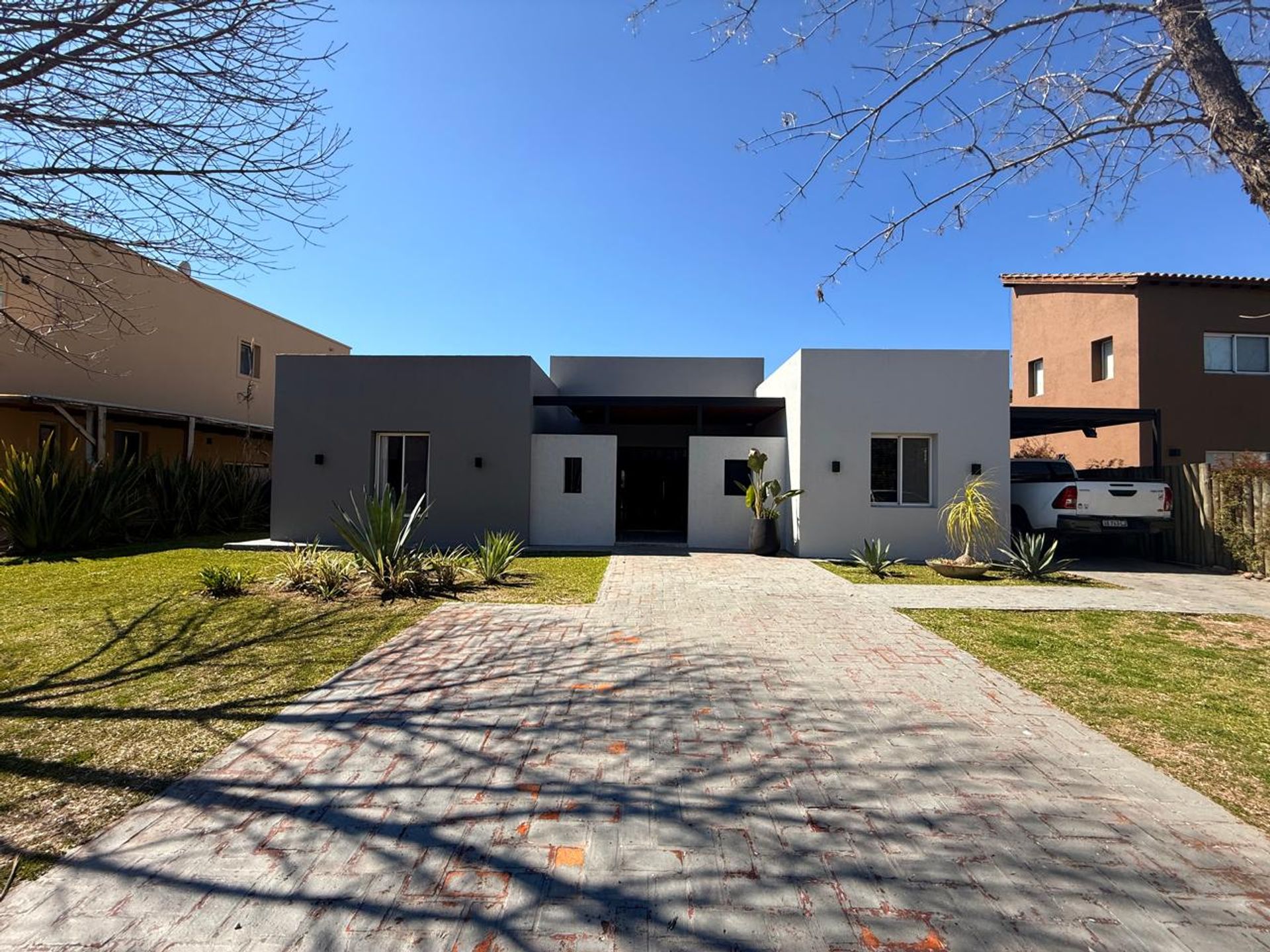San Isidro Labrador C House with Pool, Internal Lot