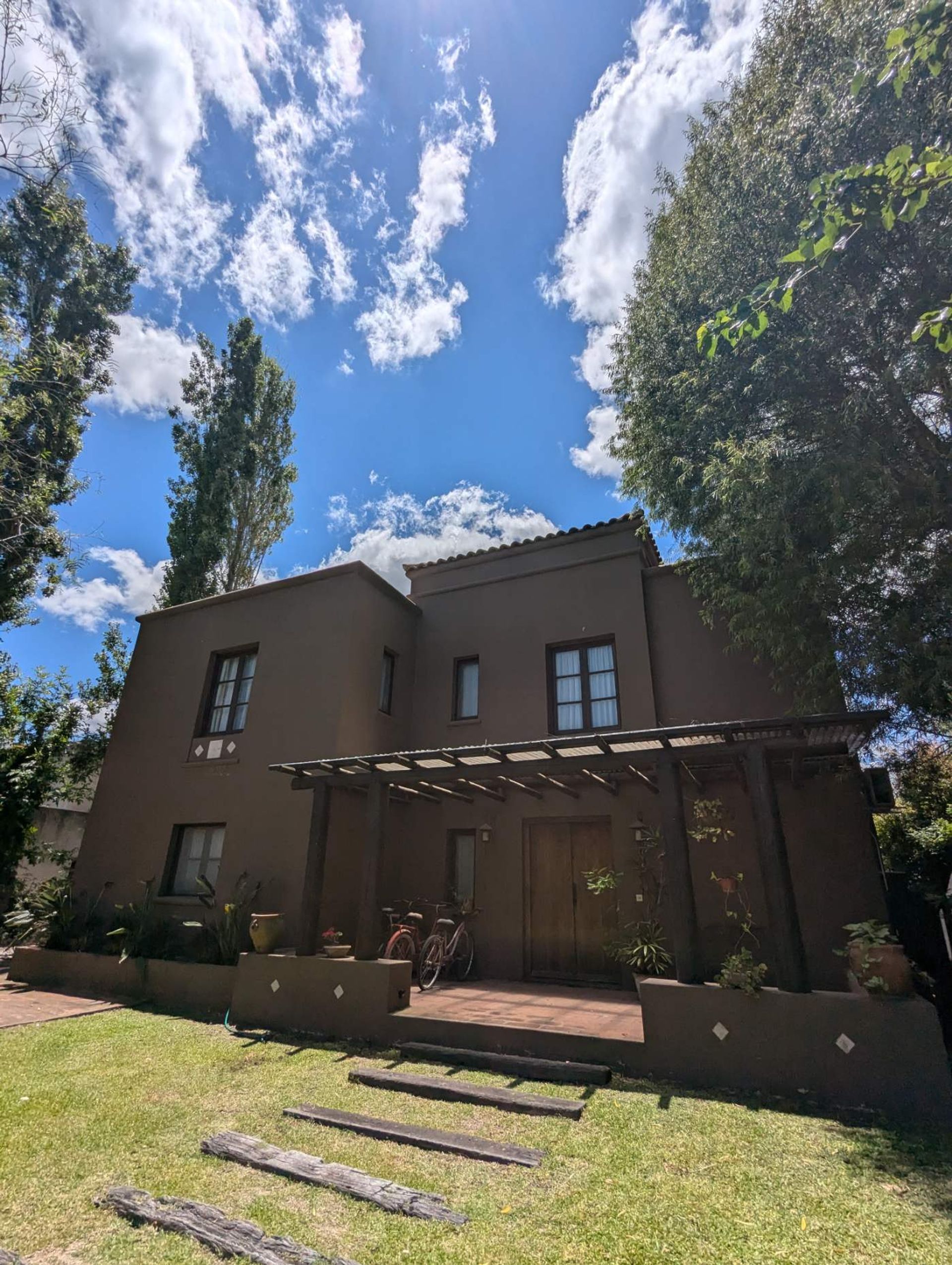 San Isidro Labrador - Casa 5 Ambientes a la Laguna