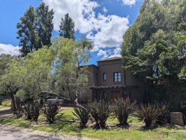 San Isidro Labrador - Casa 5 Ambientes a la Laguna