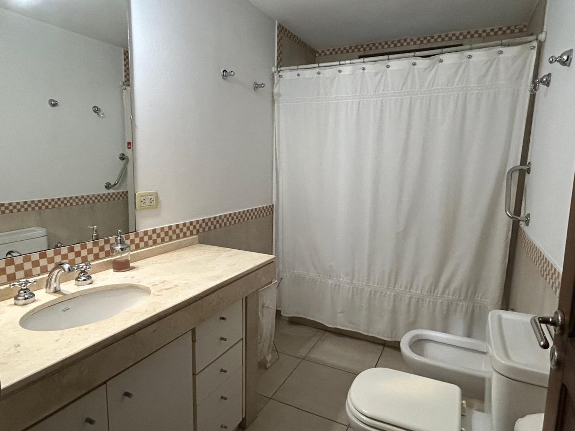 Venta Casa Barrio Los Ombues Rincon De Milberg