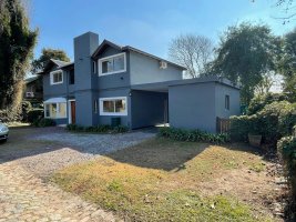 House for Sale, 2 Floors, Gated Neighborhood, Easy Access