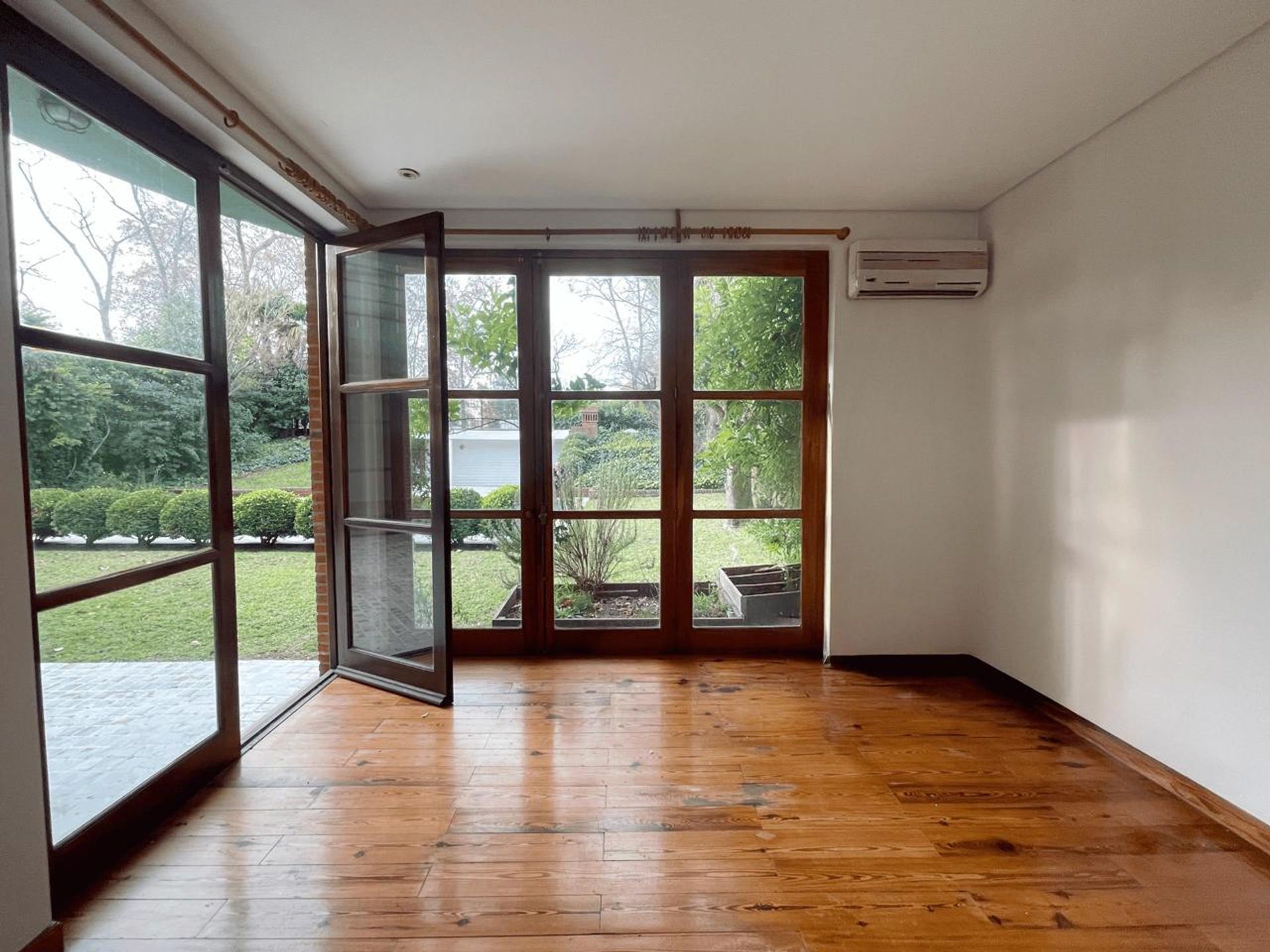 Espectacular Casa en alquiler en San Isidro Chico