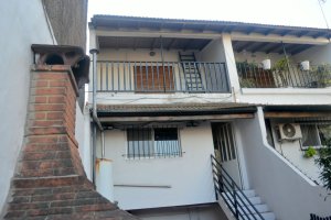 Duplex 3 dormitorios y patio Laprida 2478 Florida