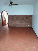 Duplex 3 dormitorios y patio Laprida 2478 Florida