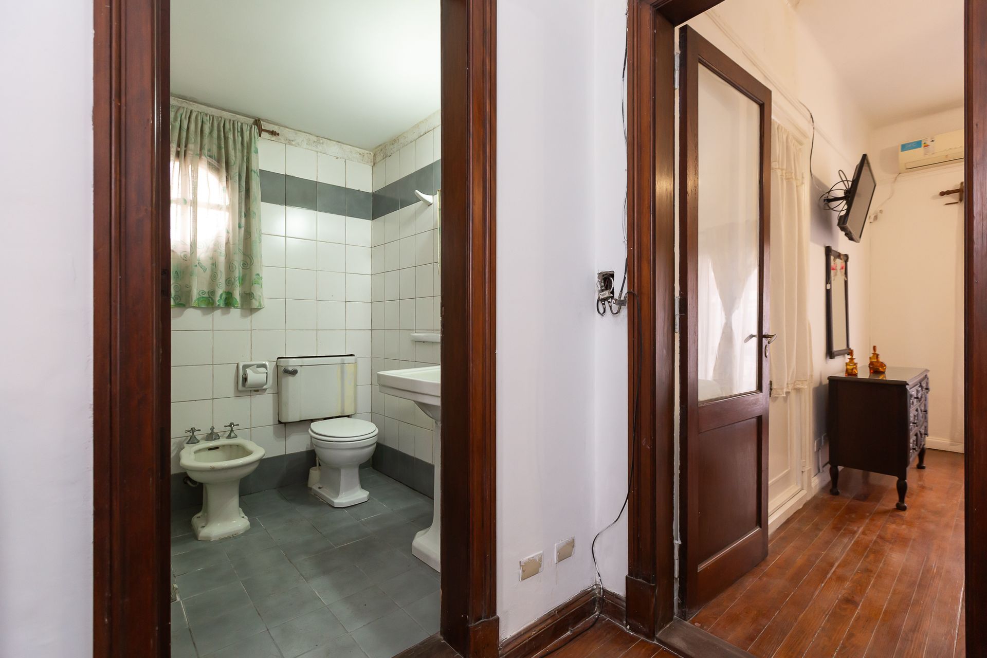 Venta Casa 4 ambientes. Florida. A refaccionar.