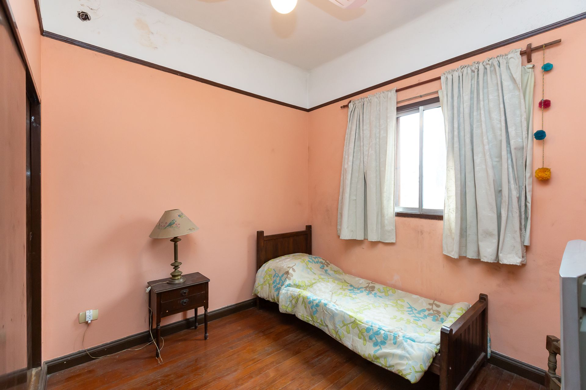 Venta Casa 4 ambientes. Florida. A refaccionar.