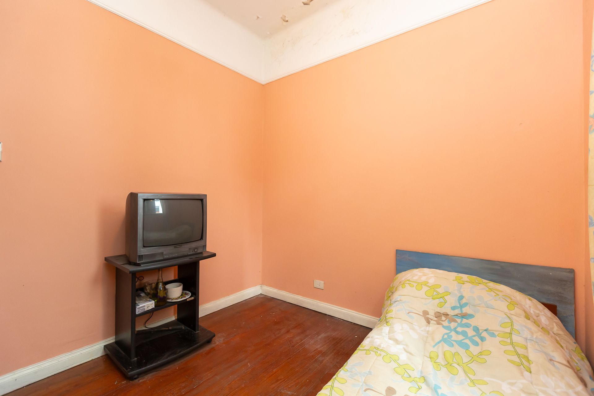 Venta Casa 4 ambientes. Florida. A refaccionar.
